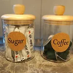 Spacious 3br, 3bt Design Renovated 아파트 *