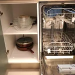 Spacious 3br, 3bt Design Renovated
