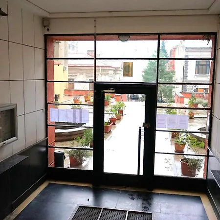 Spacious 3br, 3bt Design Renovated *