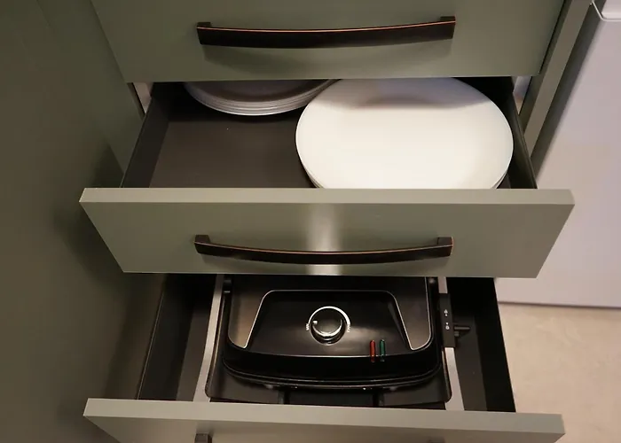 Spacious 3br, 3bt Design Renovated * Bukarest