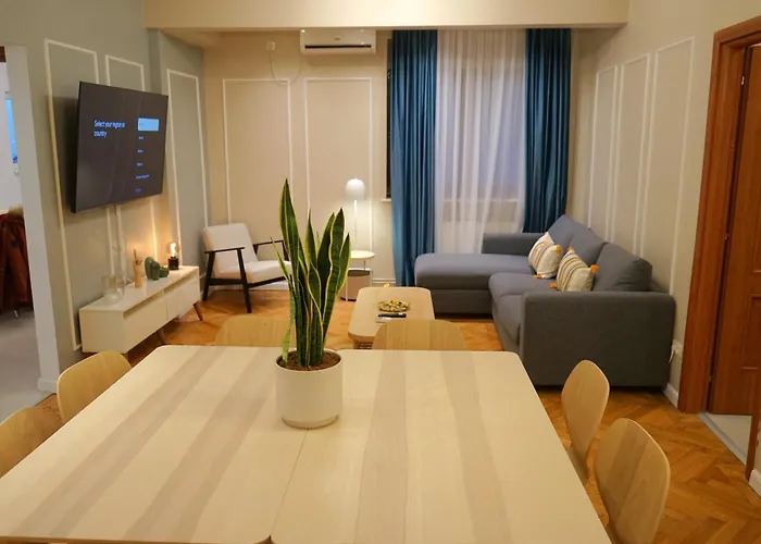 Apartament Spacious 3br, 3bt Design Renovated *