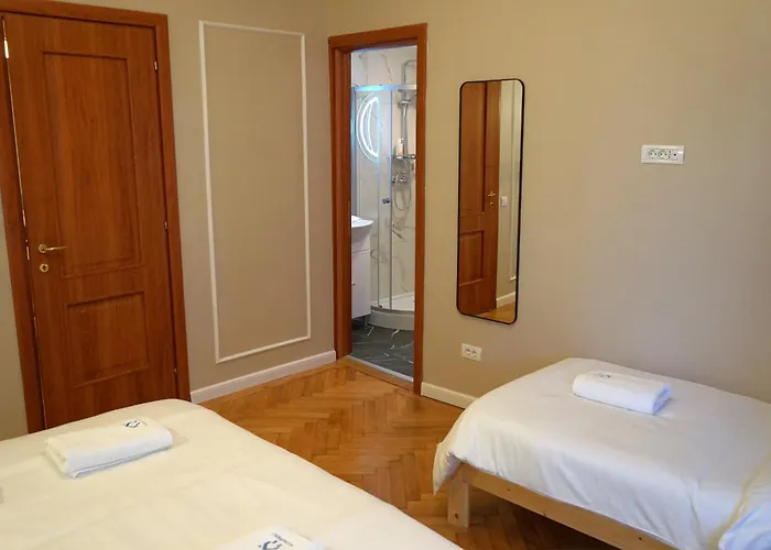 Apartament Spacious 3br, 3bt Design Renovated