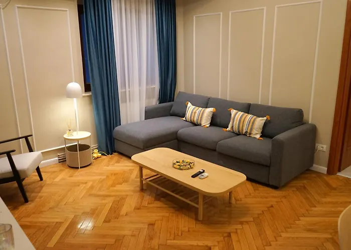 Apartament Spacious 3br, 3bt Design Renovated Bukareszt